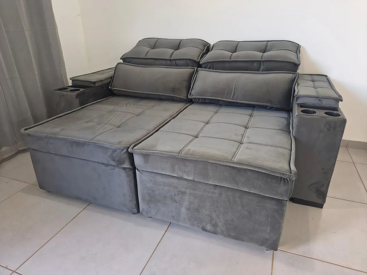 Sofá retrátil com porta copos  - Foto 3