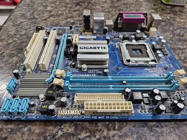 Placa mãe gigabyte - Foto 2