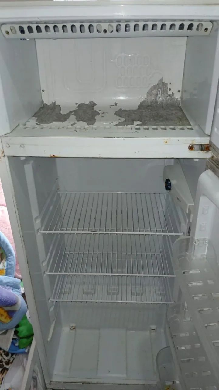 Vendo geladeira 