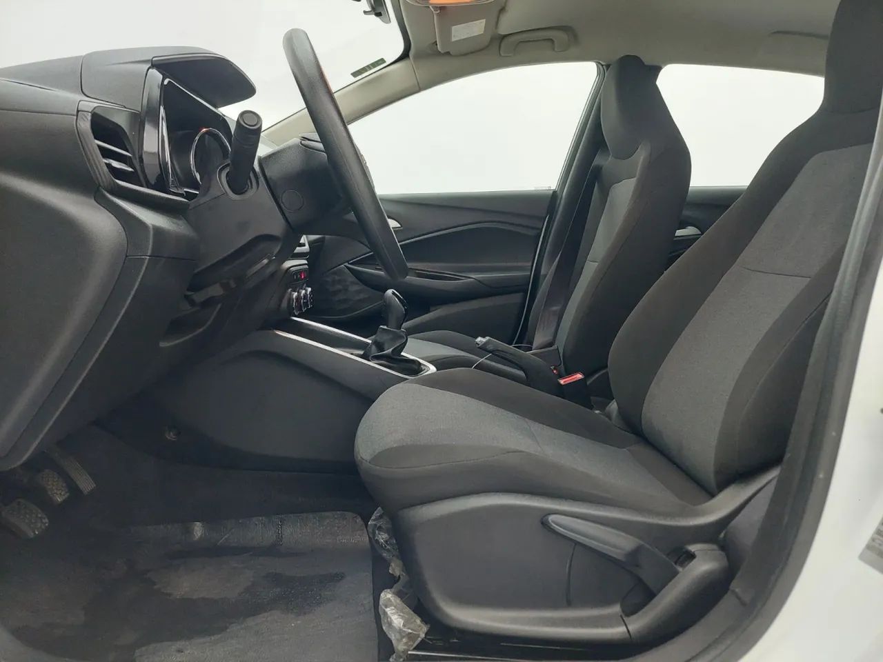 Chevrolet Onix Hatch 1.0 12V Flex Mec. 4P, foto 17 de 18