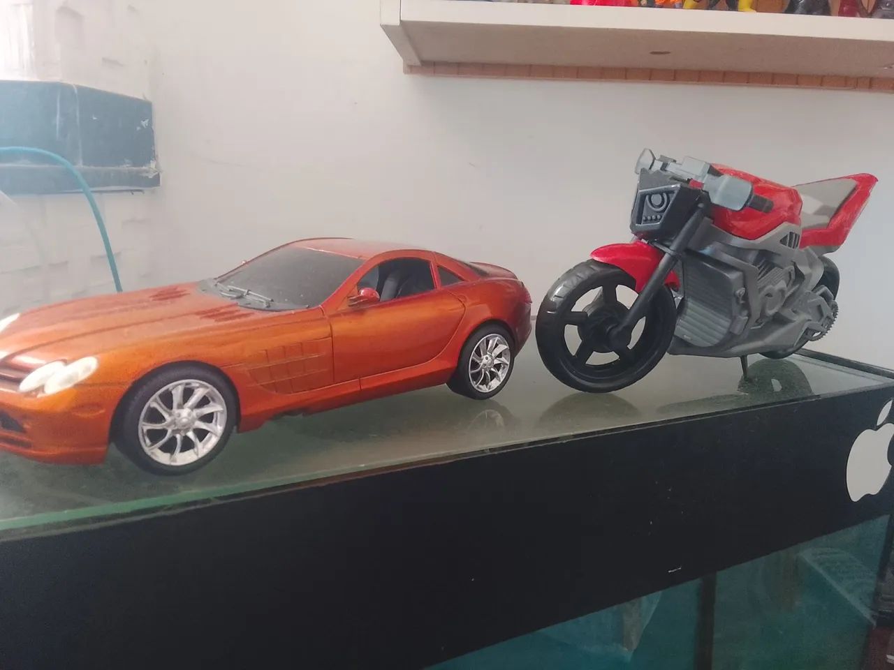 Lote moto e mercedez