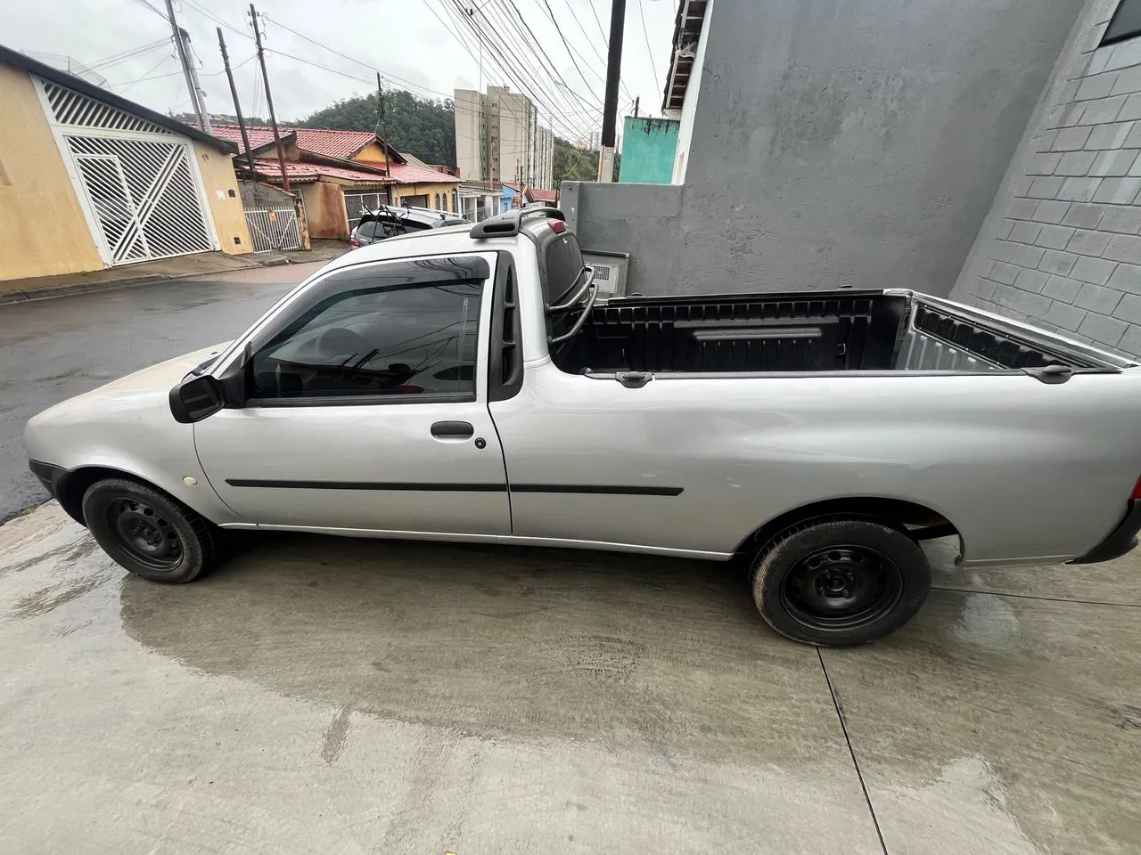 Ford Courier 1.6 L/ 1.6 Flex, foto 6 de 12