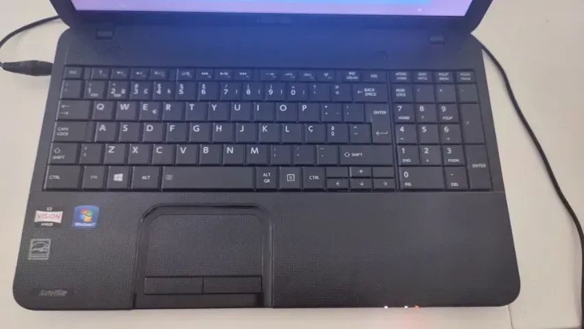 notebook Toshiba Satellite C850D-101 - Foto 2