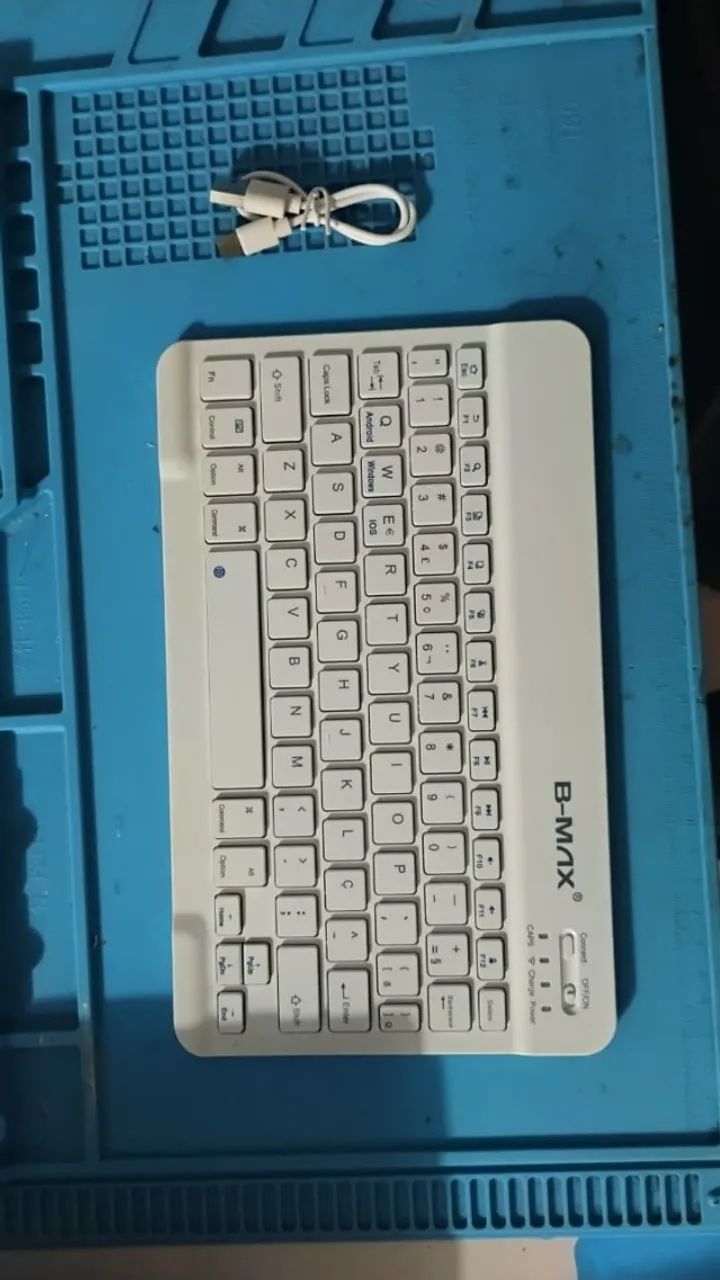 Kit Teclado E Mouse Bluetooth B-max Bm-t11 Recarregável - Foto 3