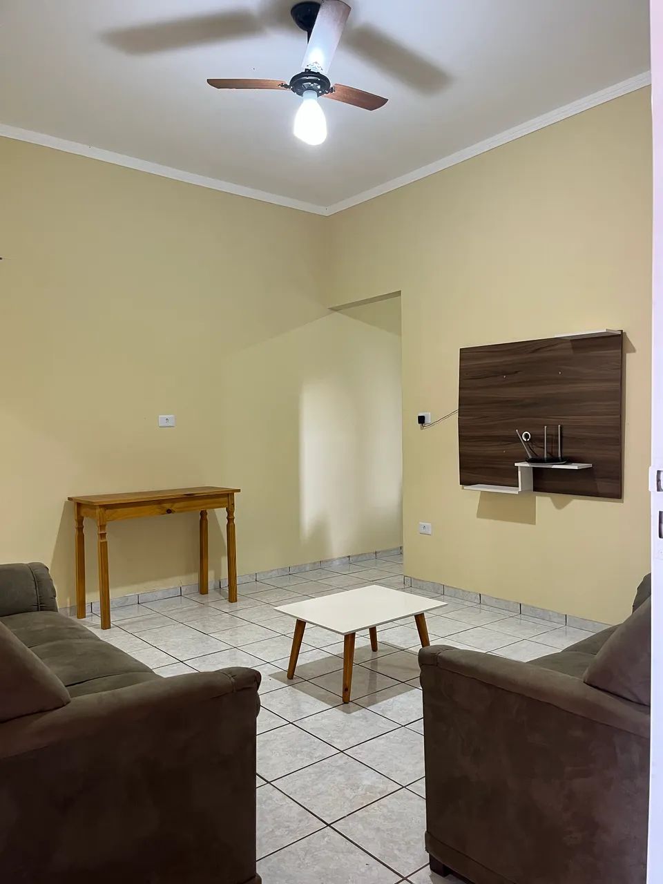 Casa mobiliada com despesas inclusas - Foto 3