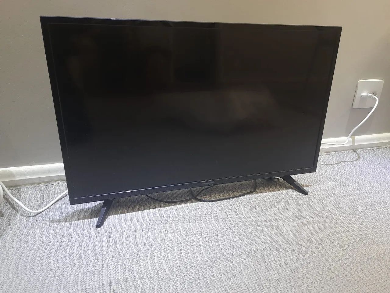TV 32" LED Panasonic  - Foto 2