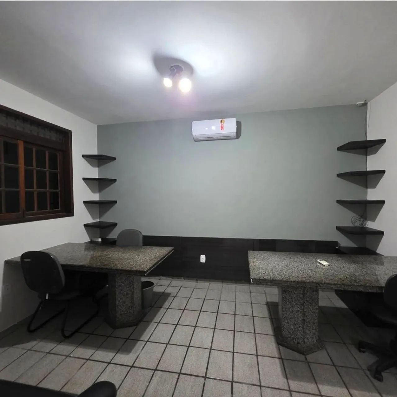 Alugo Sala Comercial Mobiliado na Jatiúca.  - Foto 2