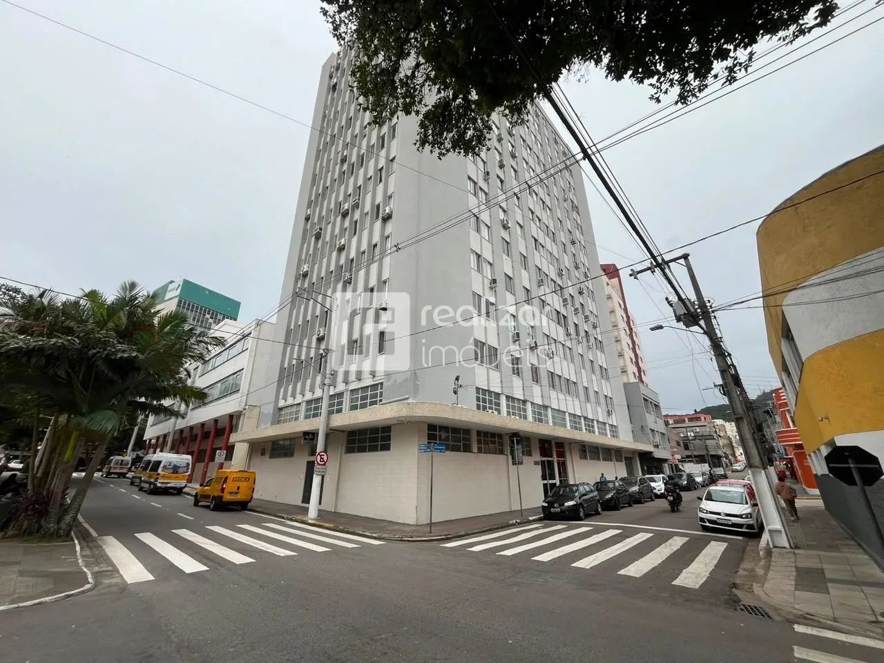 Apartamento de 2 dormitórios no Centro - Foto 2