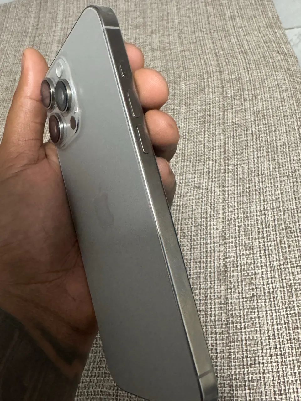 iPhone 16 pro max - Foto 2