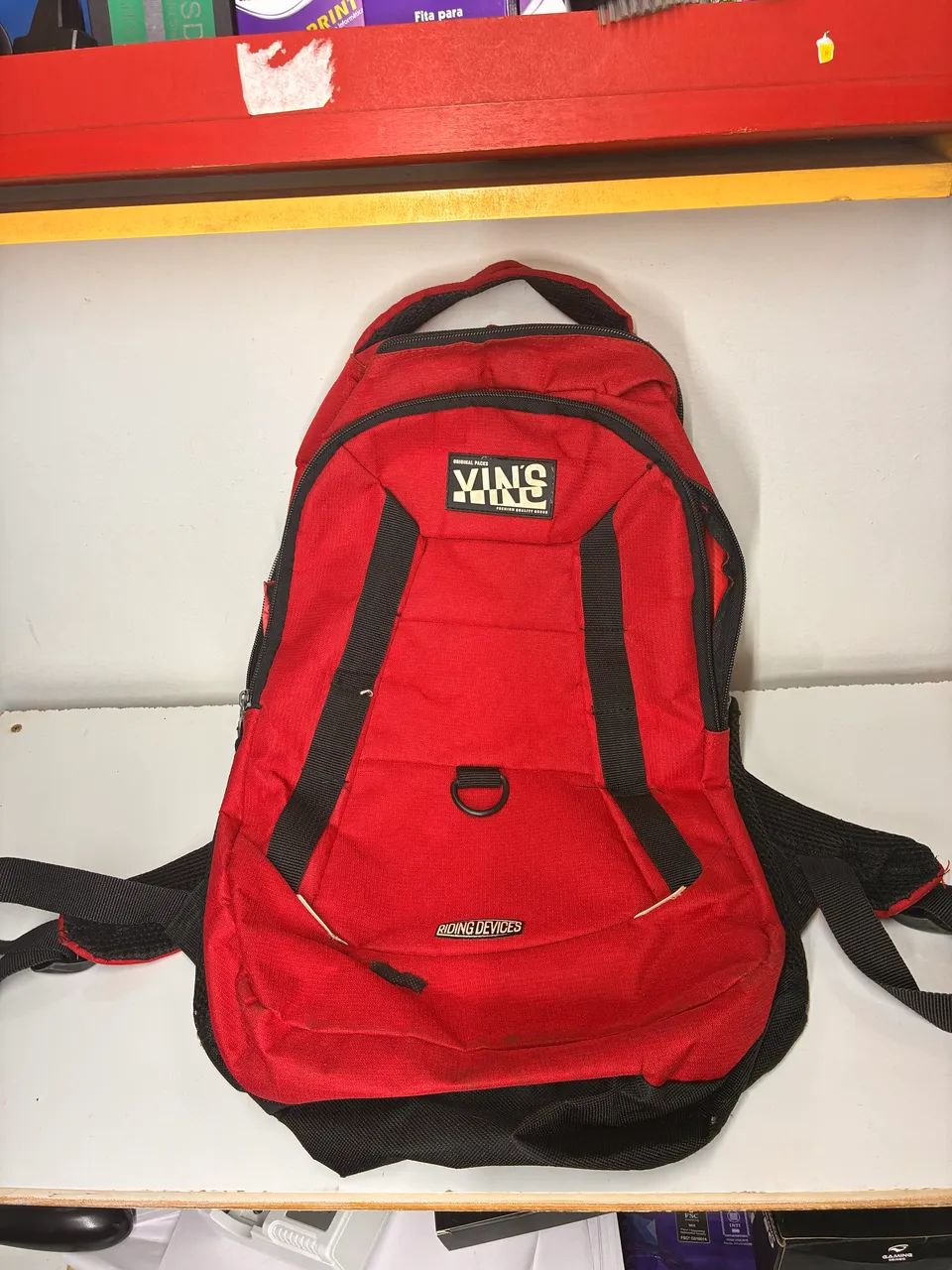 Mochila Yin?s vermelho e preto