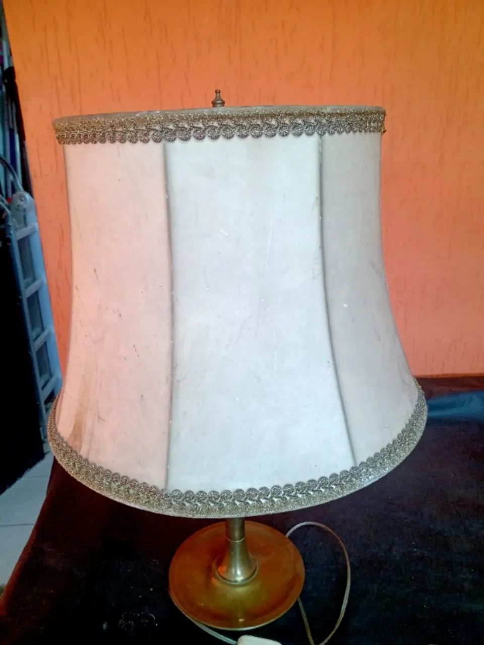 Abajur holandes com base de metal  - Foto 4