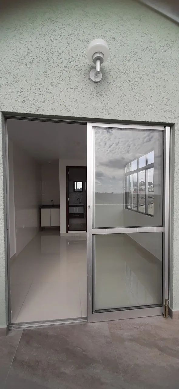 Alugo quarto com banheiro - Foto 2