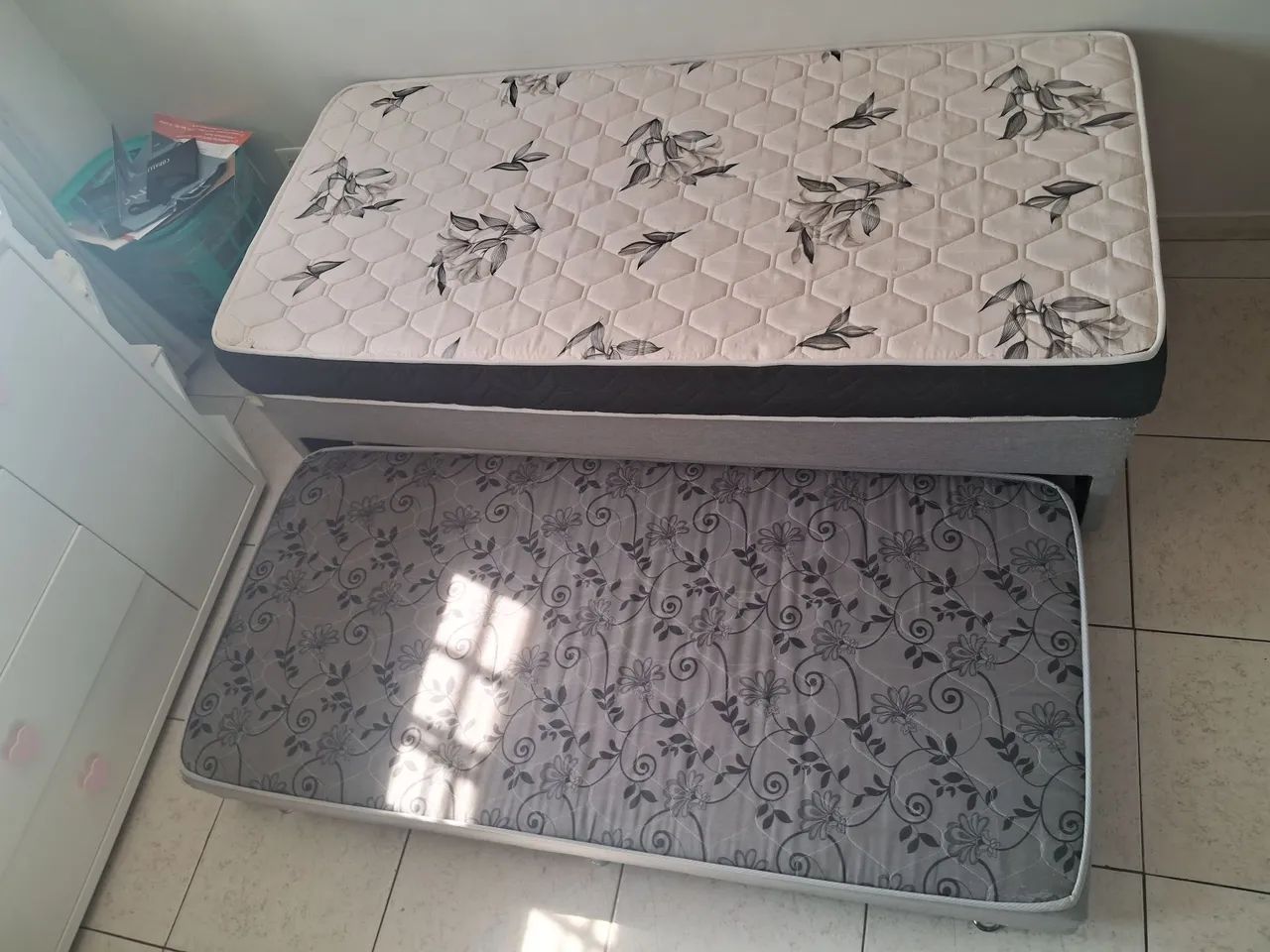 Cama Box Solteiro com Cama Auxiliar Semi-Nova com ColchãoD33!  - Foto 4