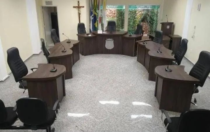 Fábrica de cadeiras e reformas de cadeiras - Foto 4