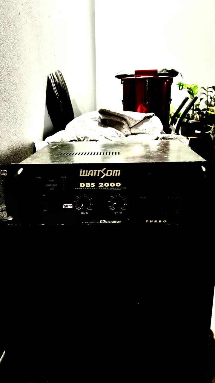 Potência 2000 watts 