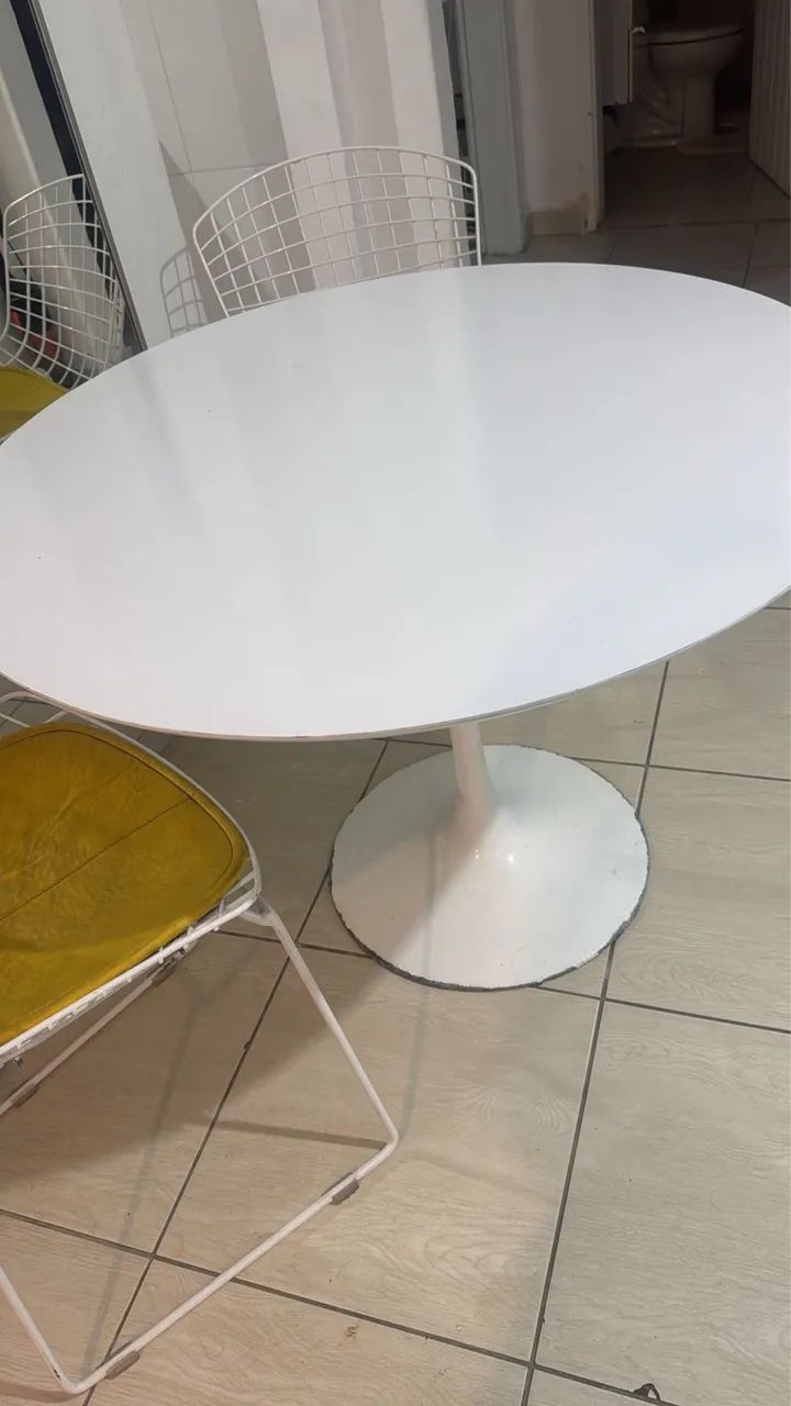 Mesa de jantar para 4 cadeira  1mt x 1mt  - Foto 4