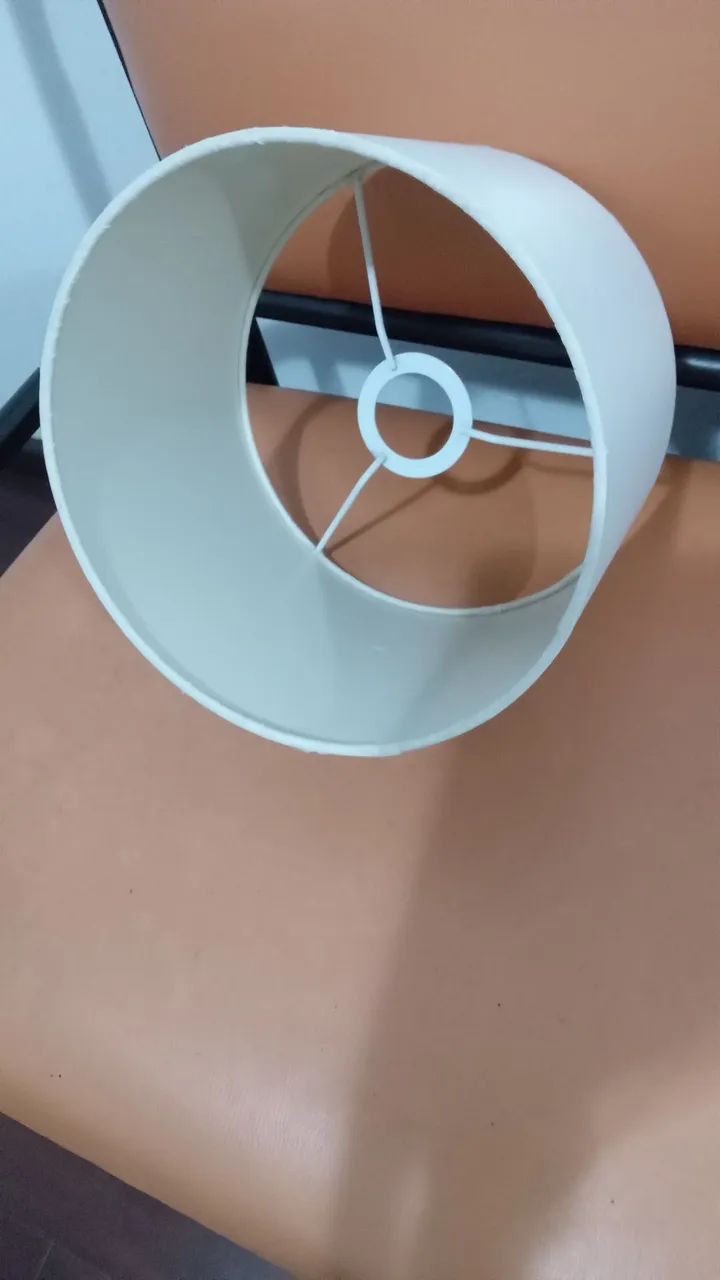 Cúpula  de abajur  branco  - Foto 2