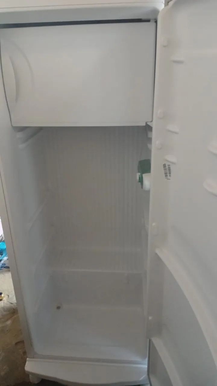 Vendo geladeira  - Foto 3