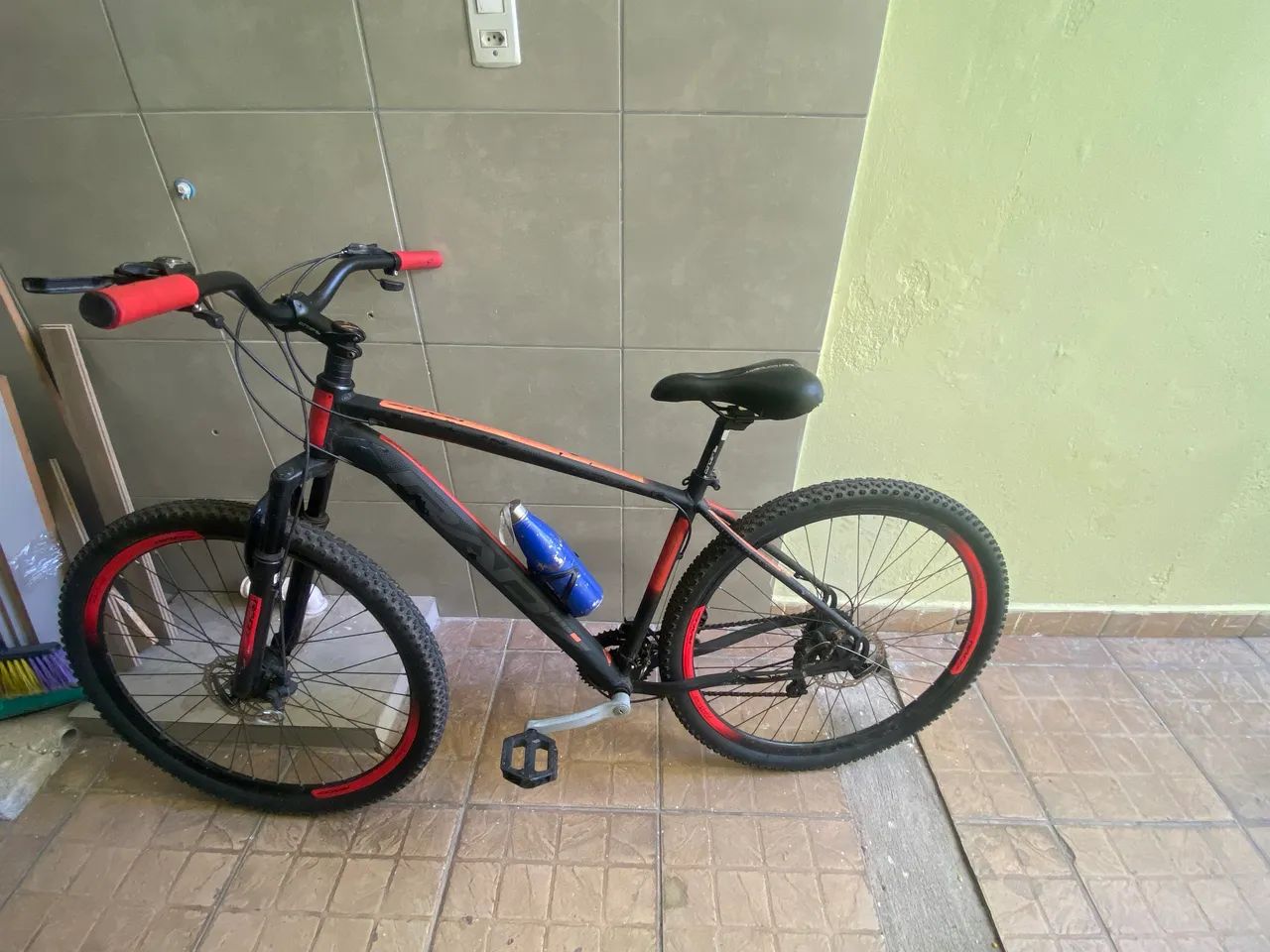 Bicicleta aro 29 em ótimo estado - Foto 5