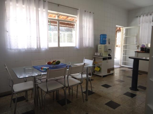 Linda casa com 03 quartos sendo 02 com armários! - Foto 6