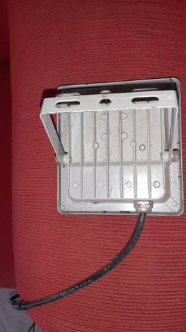 Refletor Holofote Halógeno 50W Bivolt - Foto 4