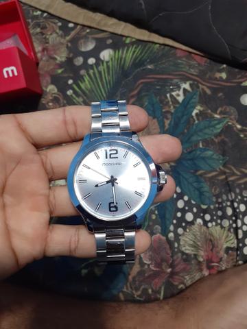 Vendo esse Relógio Mondaine