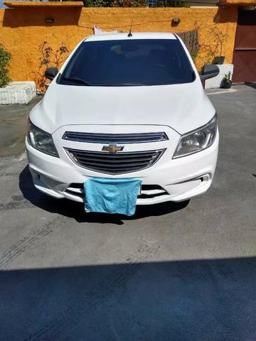 Ônix lt 1.0 flex / completo 2015