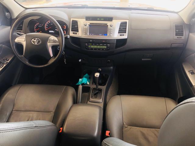 Toyota Hilux SRV Flex - Foto 10