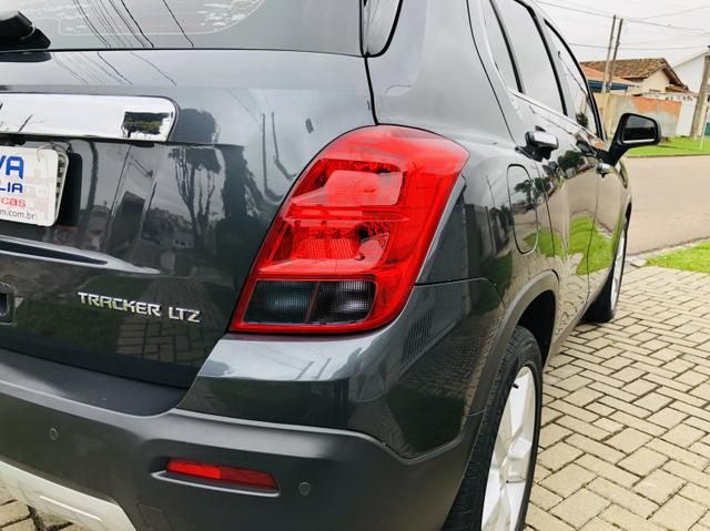 Chevrolet Tracker LTZ com teto solar - Foto 6