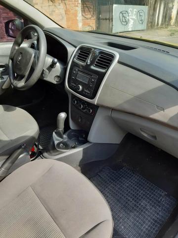 Logan 1.6 com gnv 24 mil - Foto 3