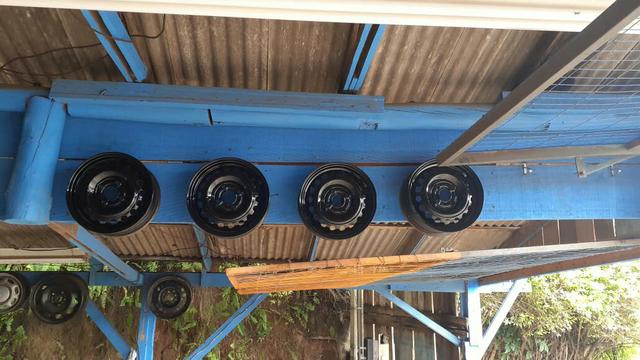 Rodas 13 do corsa GL 300 reais. - Foto 5