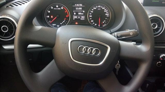 Audi A3 sedan 150 cv turbo - Foto 2