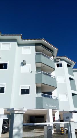 Apartamento alto padrão no Centro dos Ingleses