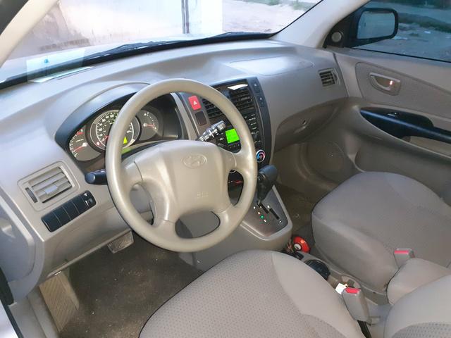 Vendo Tucson GL 2.0 completo (câmbio Automático) - Foto 7