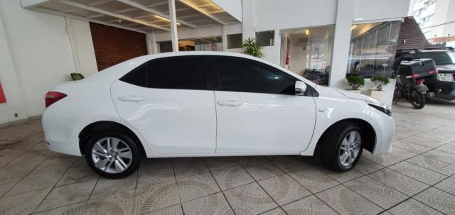 Corolla GLi Upper 1.8 Flex 16V Aut. - Foto 2