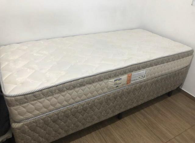 Vendo duas camas de solteiro ibiza