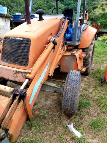 Retroescavadeira fb 80.2 pneus novos - Foto 5