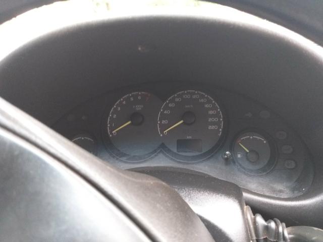 Carro Corsa Classic 2004 - Foto 17