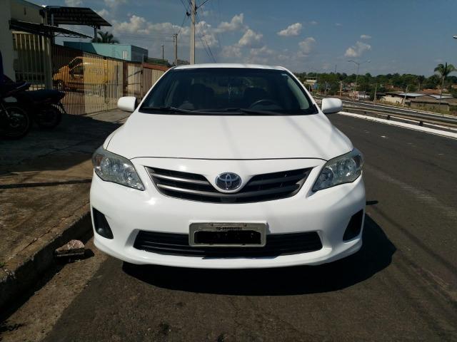 Vende-se Corolla GLi 1.8 2013/2014 - Foto 13