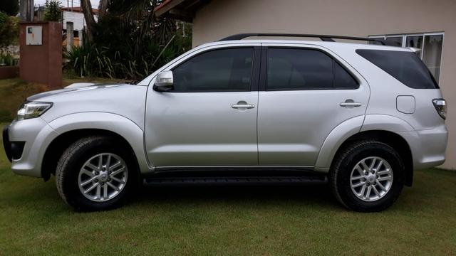 Hilux Sw4 SRV 4x4 impecável - Foto 2