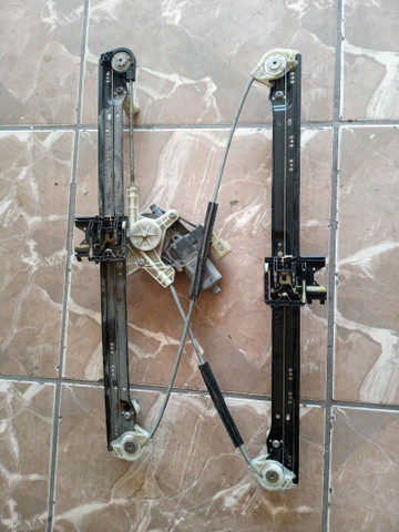 Máquina de vidro Elétrico C motor RH range Rover sport - Foto 2