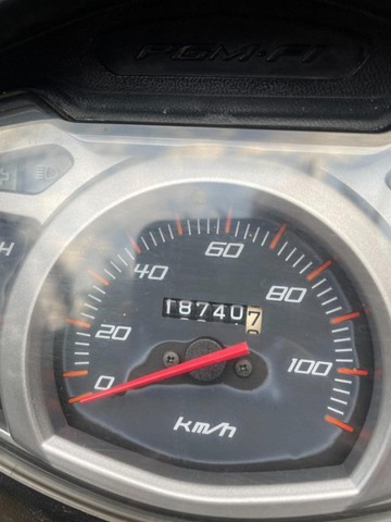 LEAD PRETA HONDA 110 IMPECÁVEL 2010 R$5.900,00
