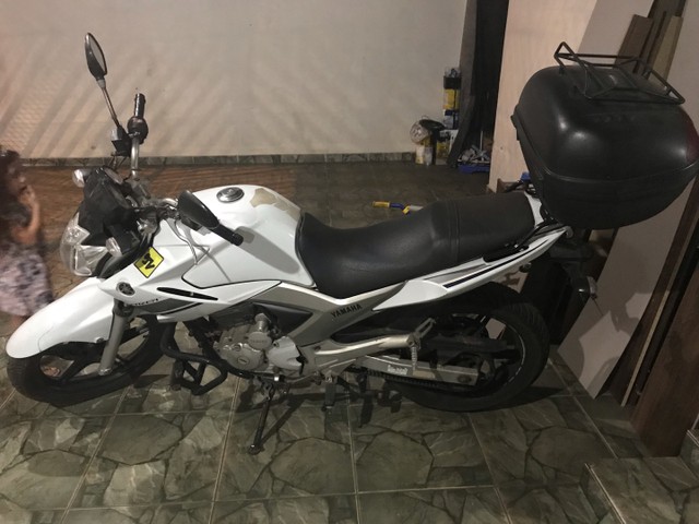 FAZER 250 SUPER CONSERVADA COM CORREIA DENTADA