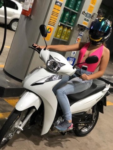 HONDA BIZ 2018- TROCO POR CARRO