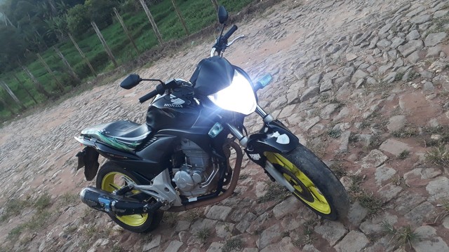 CB 300 2010