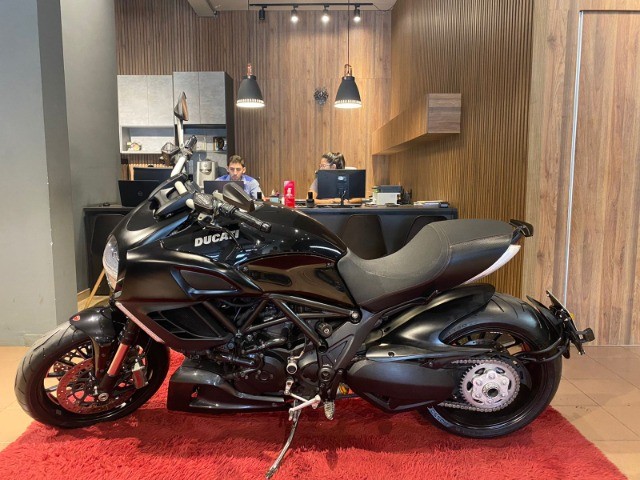 DUCATI DIAVÉL  EXTRA 