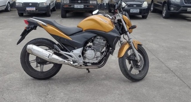 CB 300 2010