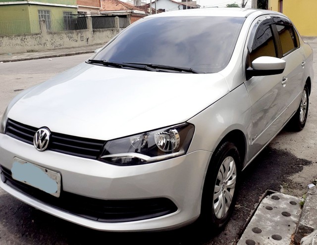 VOYAGE 1.6 2013 COMPLETO COM GNV IMPECÁVEL