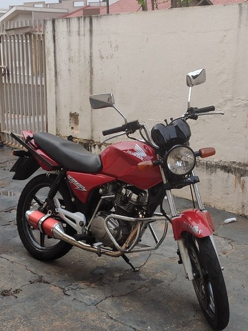 TITAN 150 VERMELHA ZERA