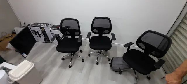 Cadeiras NOVAS de escritório giratórias pés cromados